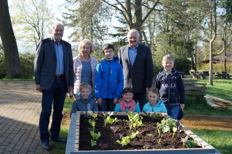 City-Immobilien-Soziale-Projekte-Schulgarten-Grundschule-Lengenfeld